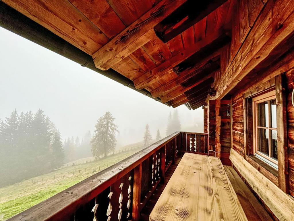 Balkón nebo terasa v ubytování Chalet Heregger Hütte by Interhome