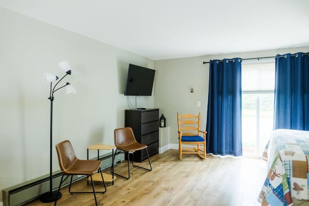 TV a/nebo společenská místnost v ubytování The Washoe Lodge