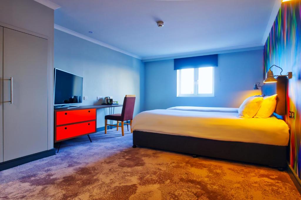 Village Hotel Hull - Twin Room
