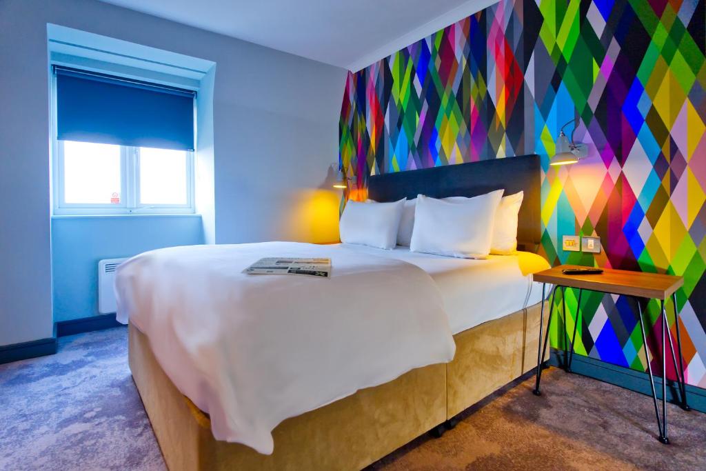 Village Hotel Hull - Standard Double Room