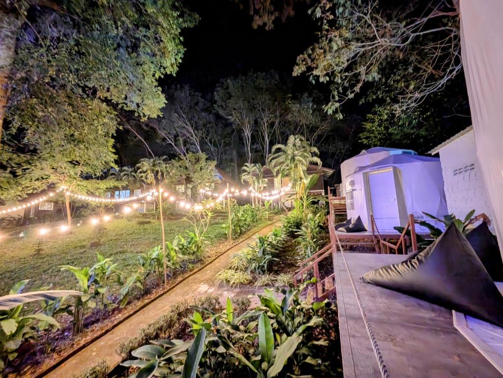 Zahrada ubytování Vanara Bungalows