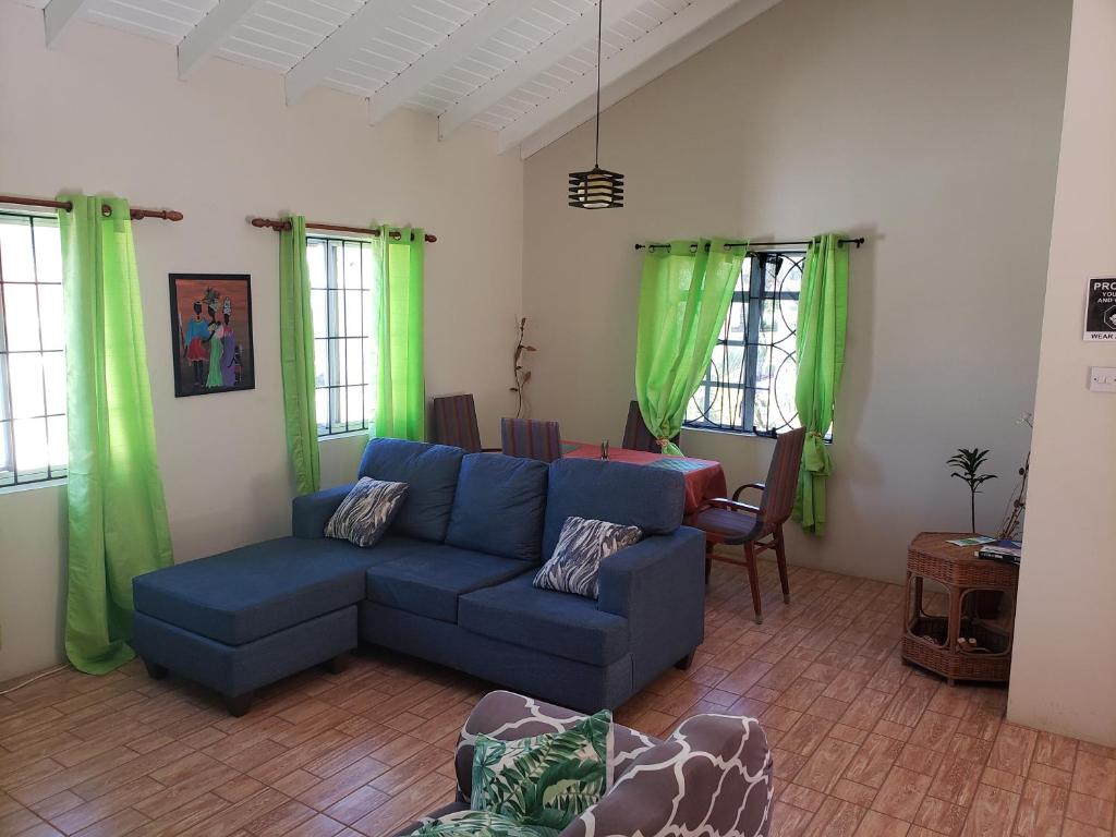 Posezení v ubytování East Caribbean Lodging