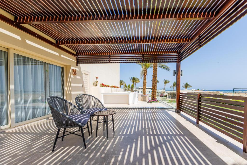 Balkón nebo terasa v ubytování Sataya Resort Marsa Alam