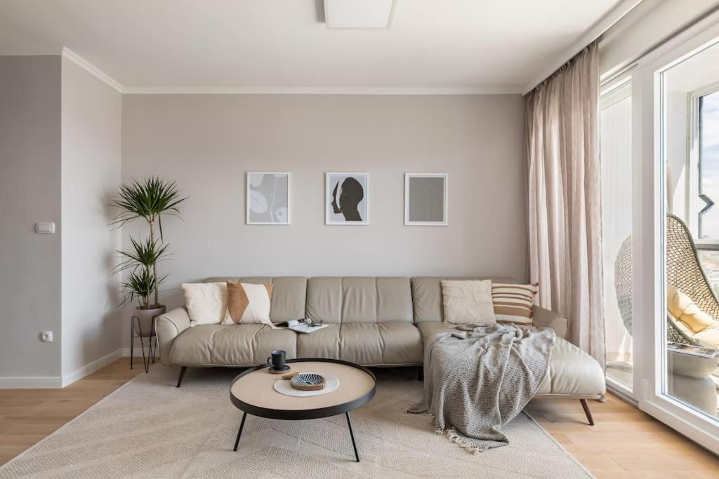 Curated visual reference: Fresh Look at Majestic View Penthouse Split Precios Actualizados 2025