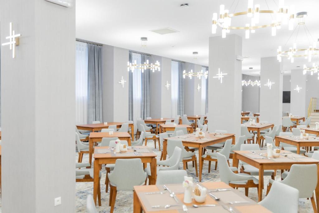 امکانات The Central Point Hotel Baku - تصویر ۴