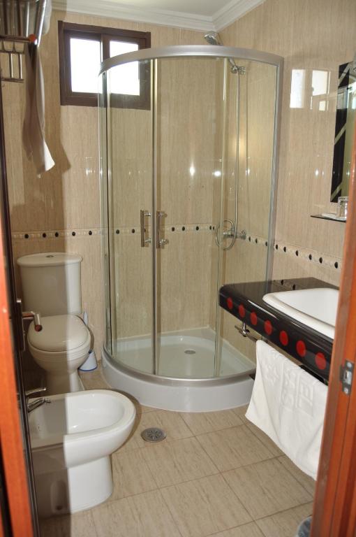 Vannituba majutusasutuses Hôtel Atenas
