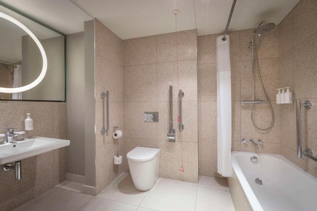 Kupatilo u objektu The Morrison Dublin, Curio Collection by Hilton