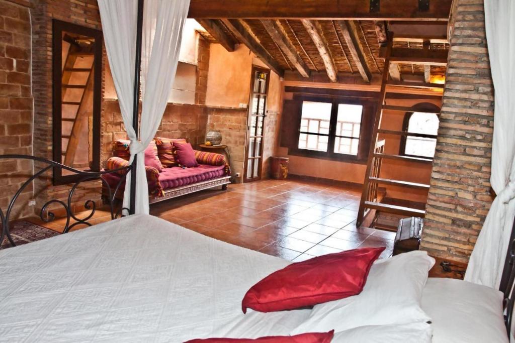 La Casa Mora - Housity