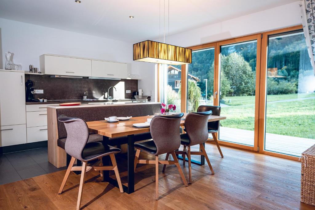 Kuchyň nebo kuchyňský kout v ubytování Landhaus Valfontana