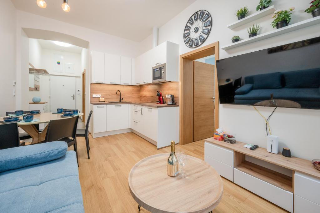 Kuchyňa alebo kuchynka v ubytovaní Seifertova Apartments by Willstay