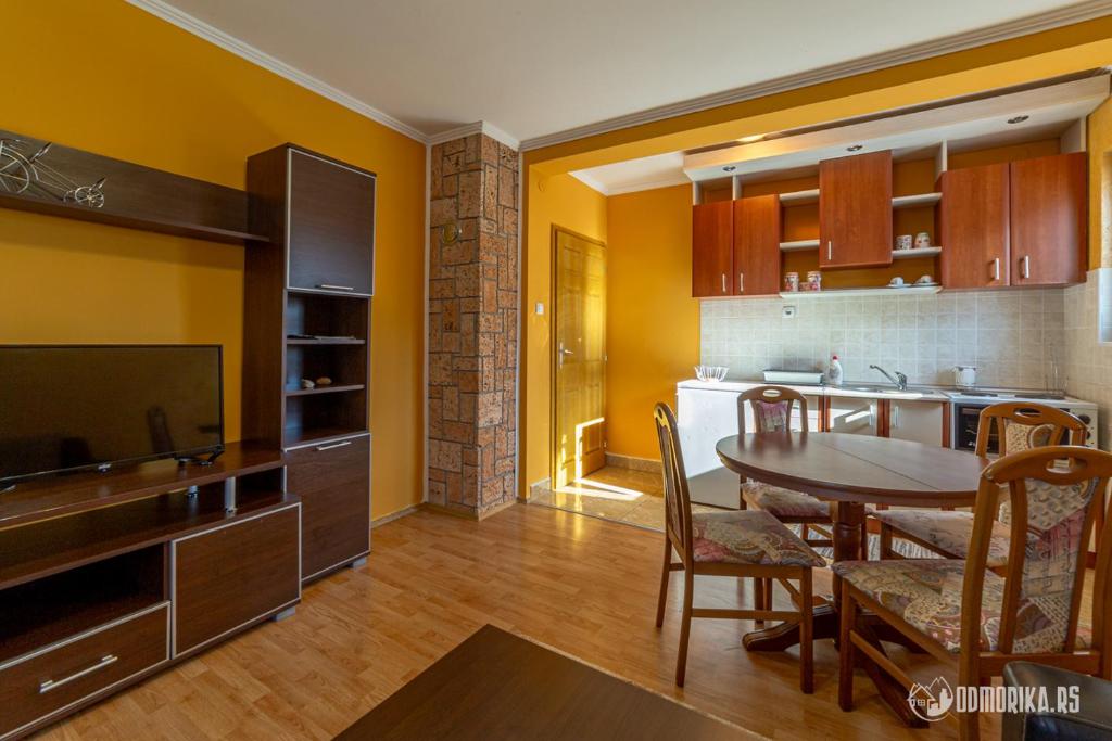Kuchyň nebo kuchyňský kout v ubytování Apartments Andrić