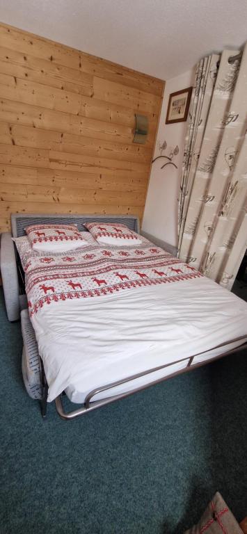 Postel nebo postele na pokoji v ubytování 2 pièce cabine Val Thorens