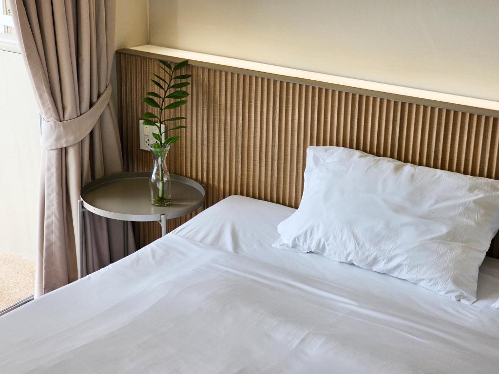 Ben's House - Double Room With Balcony And Sea View