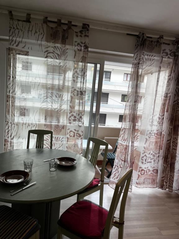 Photo de la galerie de l'établissement Studio équipé pour 4 personnes, proche plage - 2CALYPI/2, à Canet