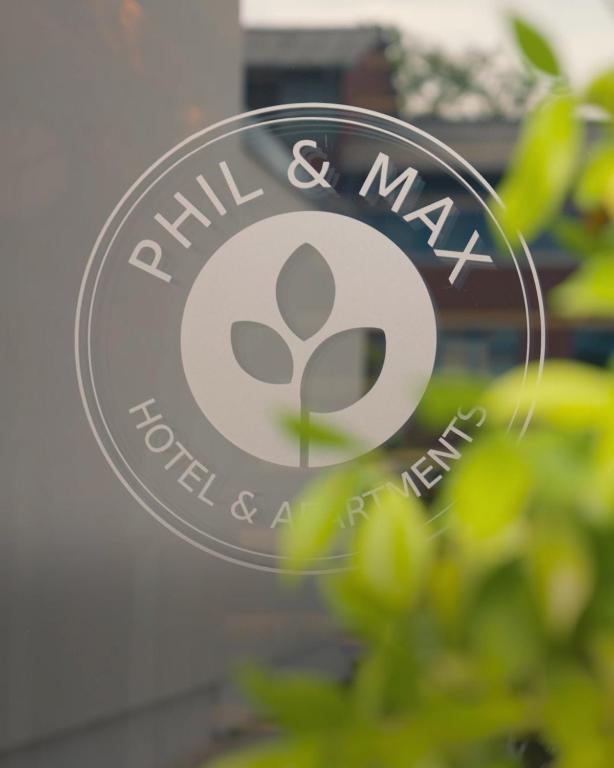 Hannover - PHIL & MAX Hotels und Apartments Messe - Resim 25