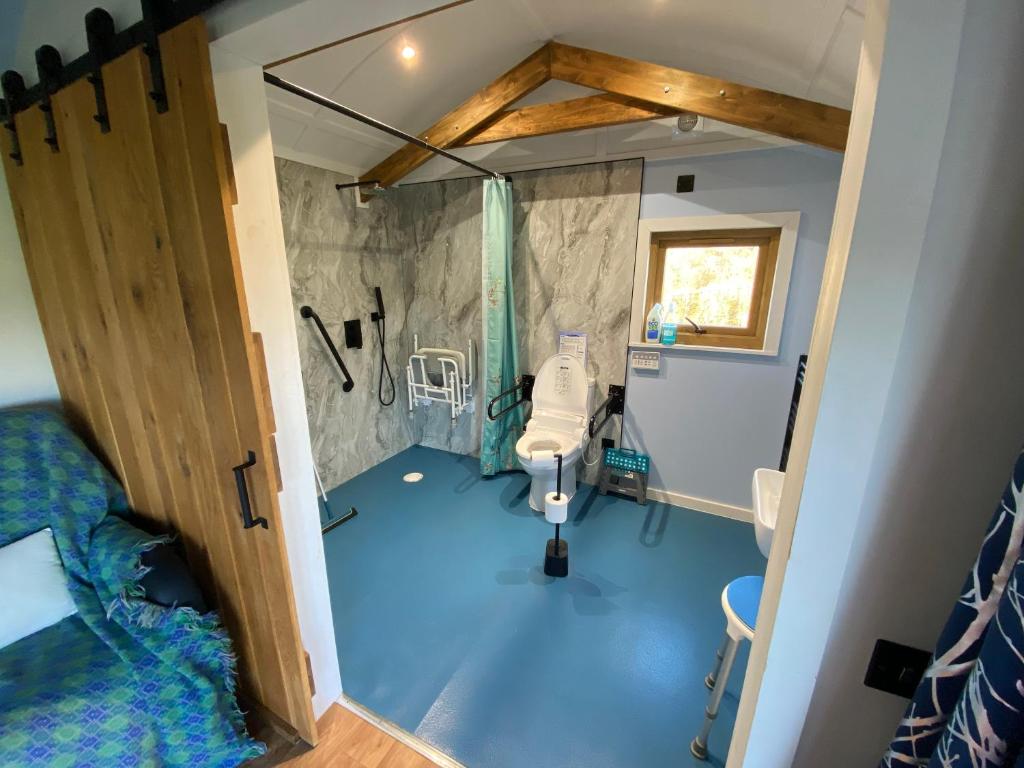 Fotografie z fotogalerie ubytování Hafan y Mynydd - Mobility adapted double shepherd hut v destinaci Machynlleth