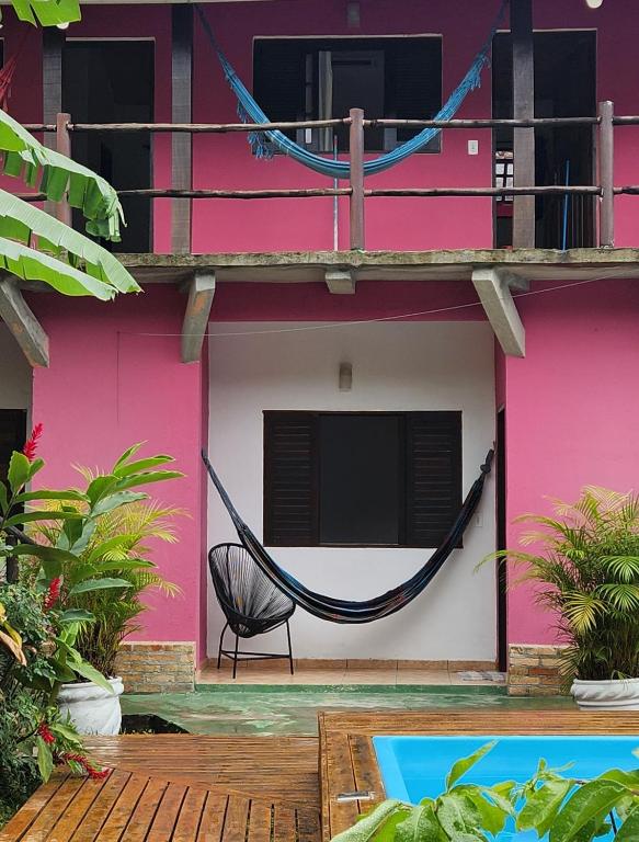 A piscina localizada em Pousada Pitaya Maresias ou nos arredores