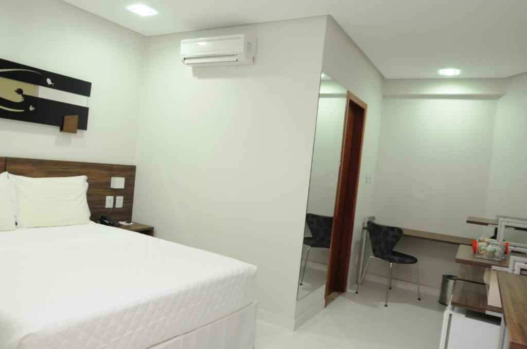  Mavil Plaza Hotel