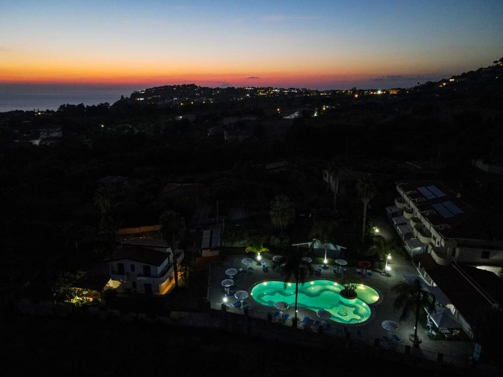 Rosy Hotel Residence