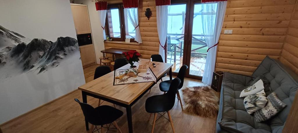 Posedenie v ubytovaní Podhalańskie Domki u Magdusi i Marcina z Jacuzzi