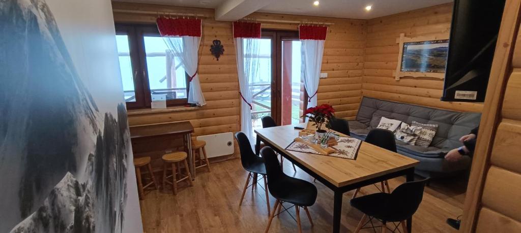 Posedenie v ubytovaní Podhalańskie Domki u Magdusi i Marcina z Jacuzzi