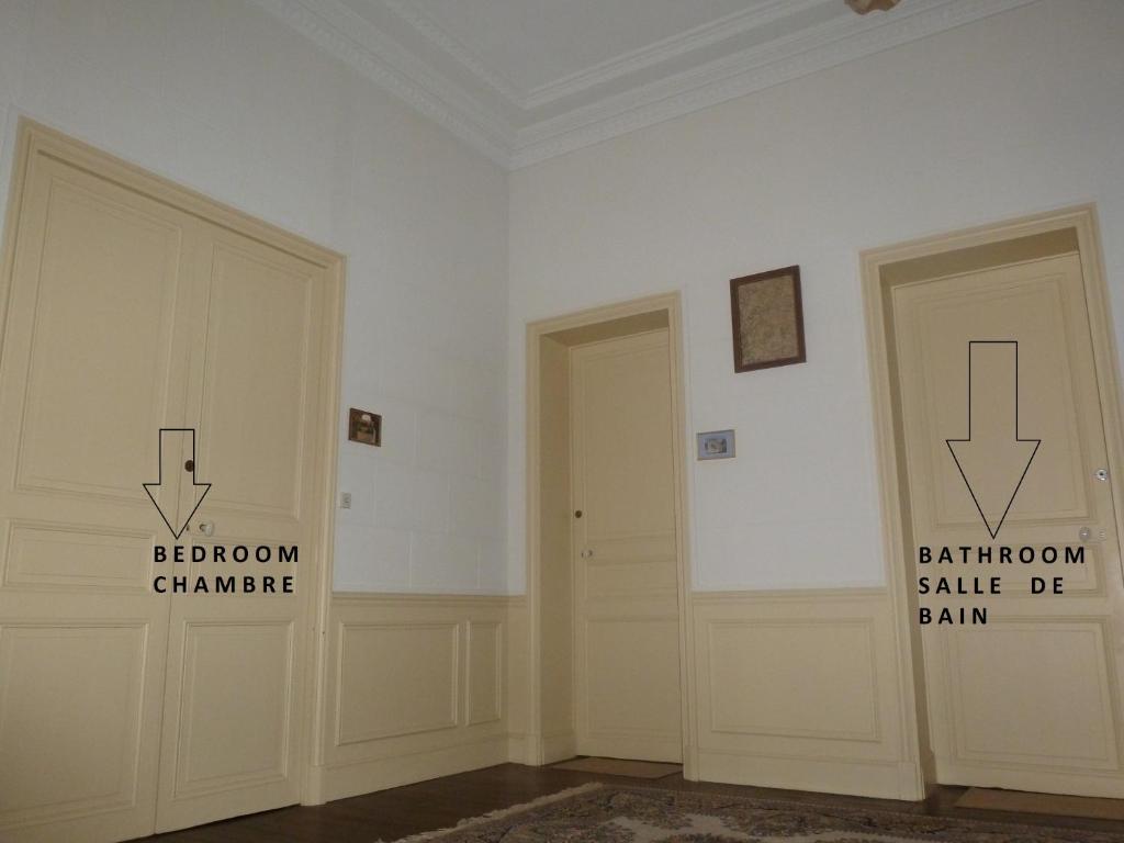 Ferme De Bonavis - Habitación Triple Con Baño Privado Externo