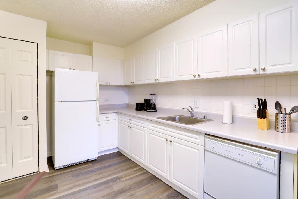 Kuchyň nebo kuchyňský kout v ubytování Convenient Apartment near Metro in Crystal City