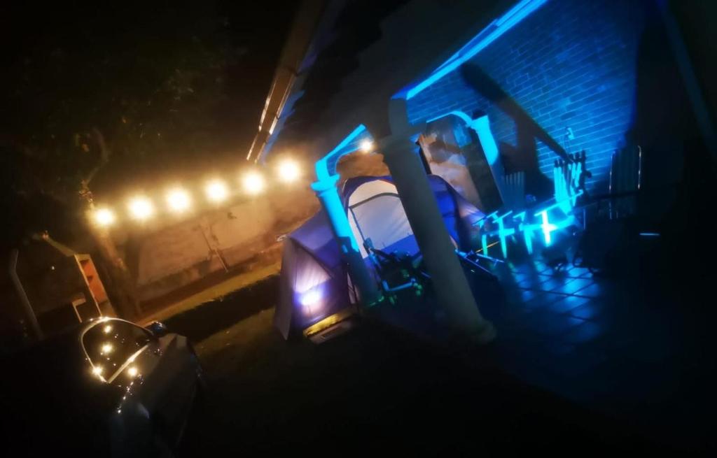 Hosté ubytování Casa familiar estilo colonial a metros del lago