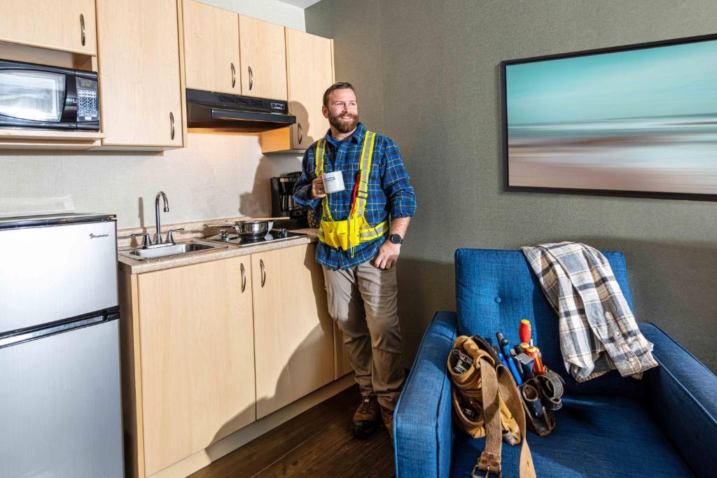 Kuchyň nebo kuchyňský kout v ubytování Accent Inns Kelowna