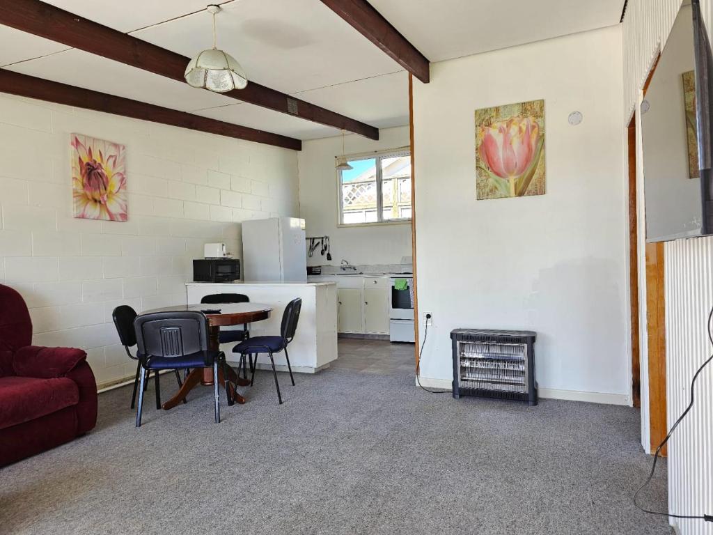 45 On Avenal Motel - Resim 13