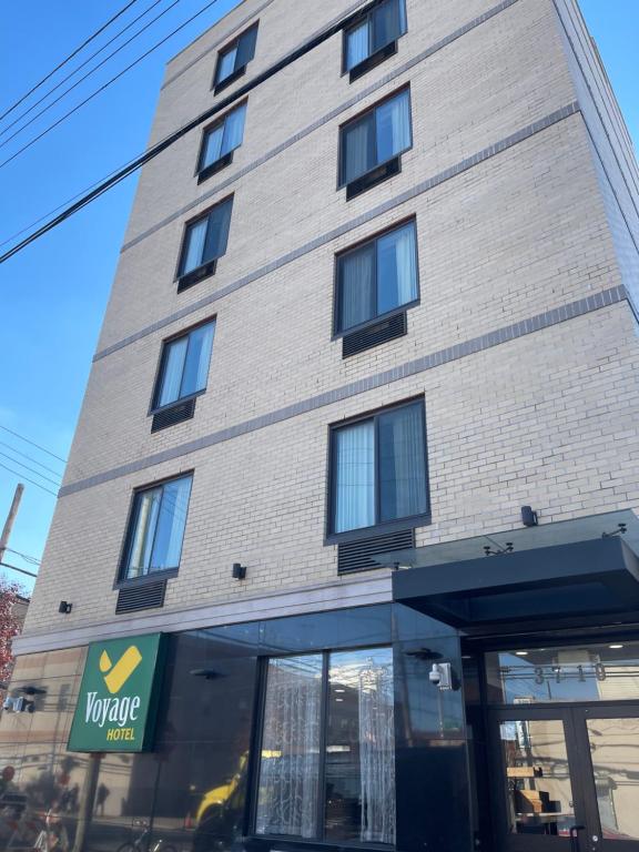 VOYAGE HOTEL
