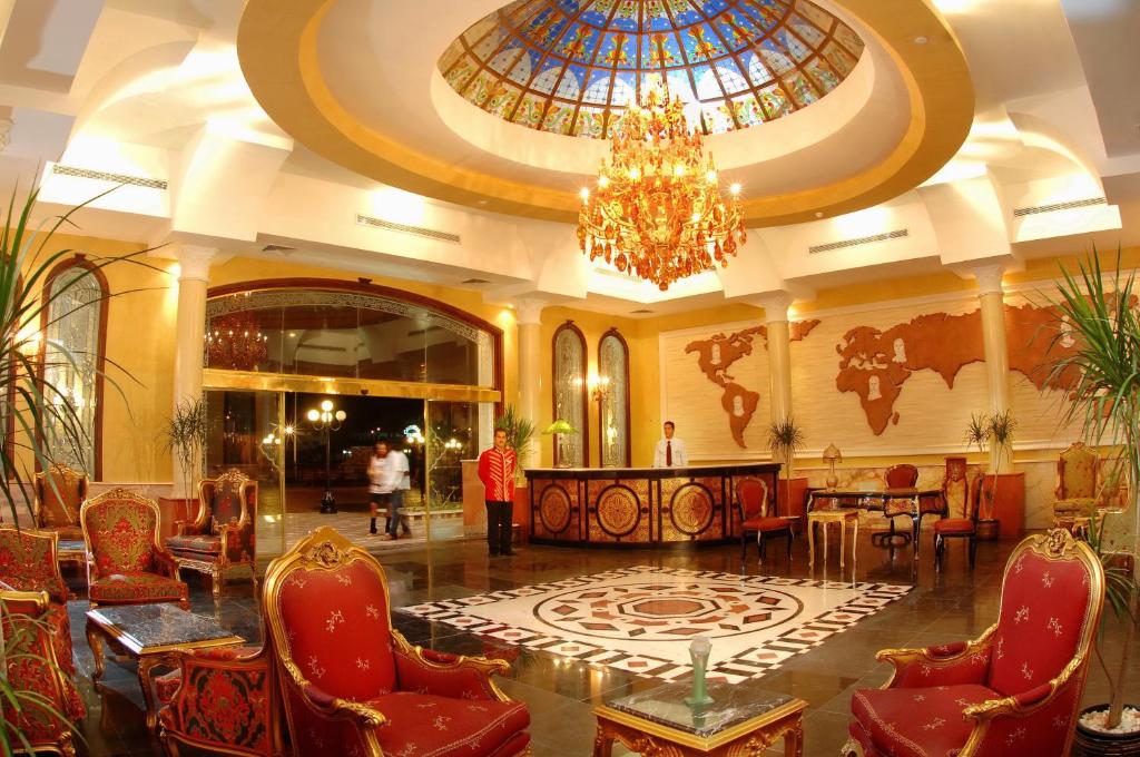 Posezení v ubytování Oriental Rivoli Hotel & Spa