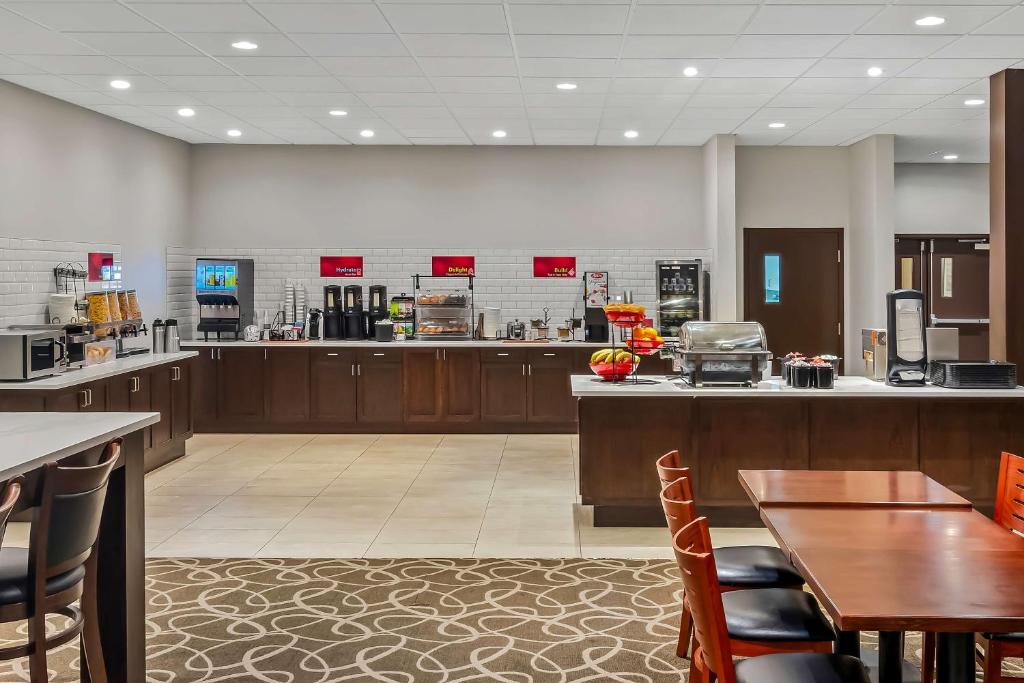 Restaurace v ubytování Best Western Plus Pitt Meadows Inn & Suites
