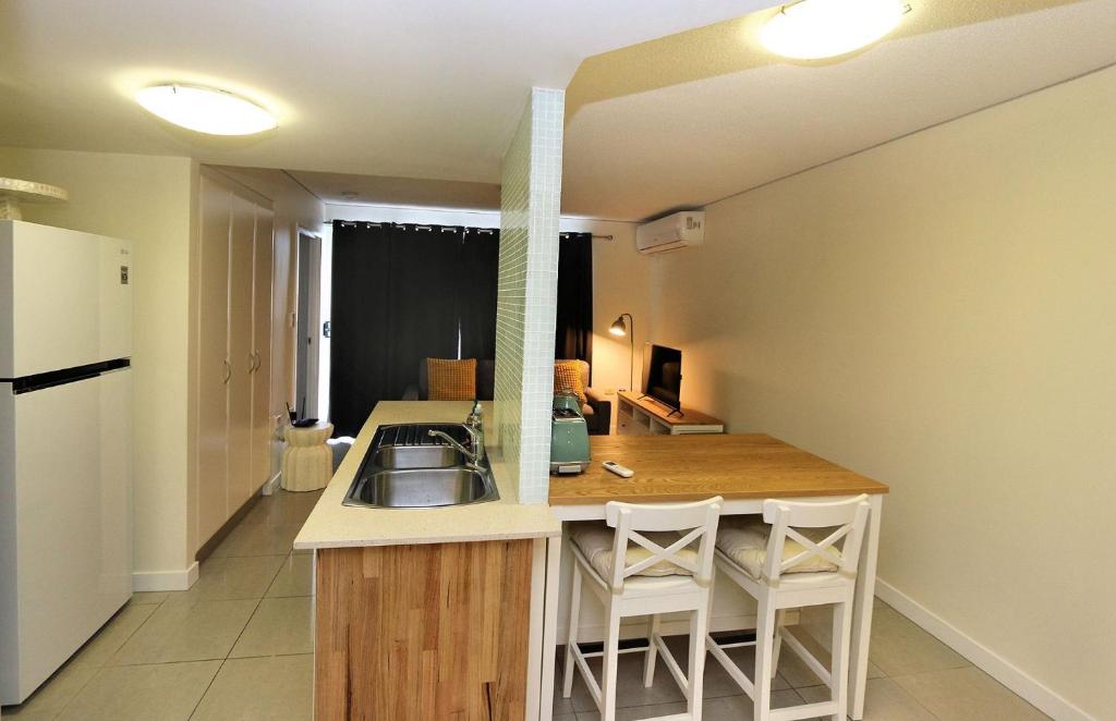 Kuchyň nebo kuchyňský kout v ubytování Platinum Apartments - Unit 2