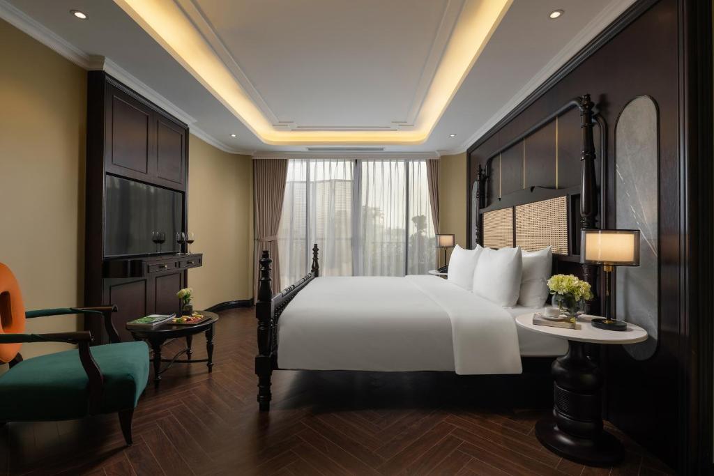 Crown Suite