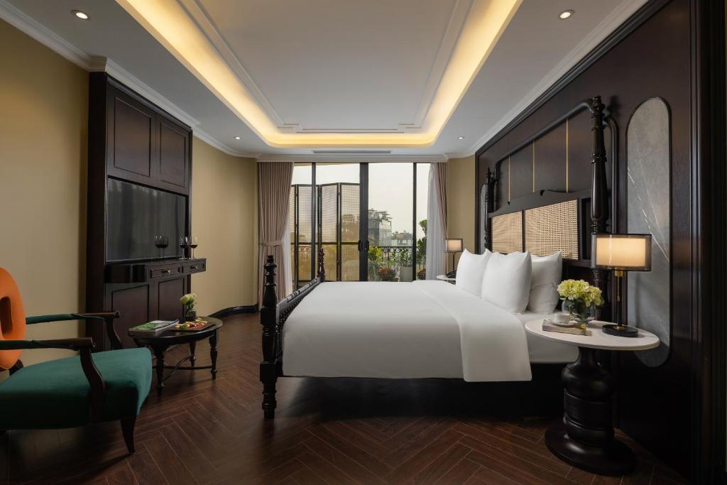 Crown Suite