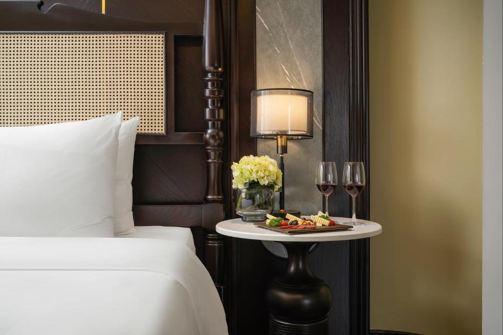 Crown Suite