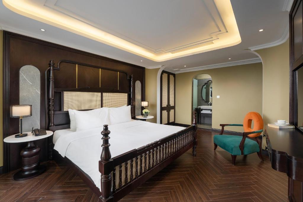 Crown Suite