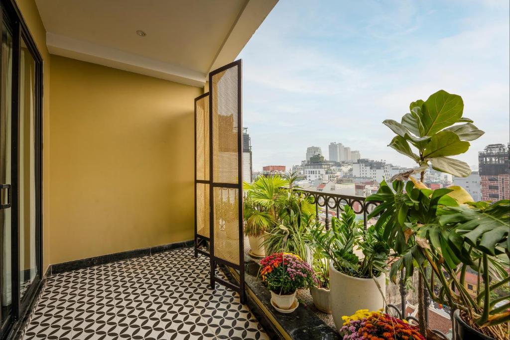 Crown Suite