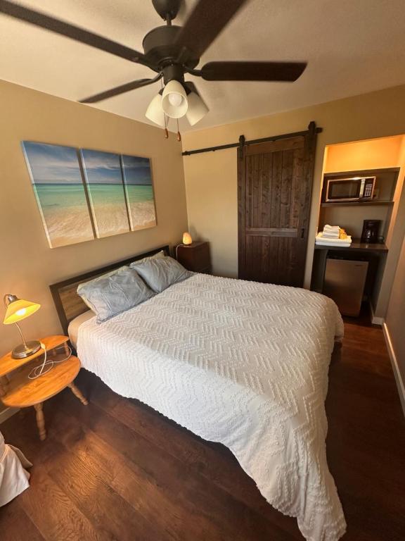 Arroyo Vista Inn - Budget Double Room