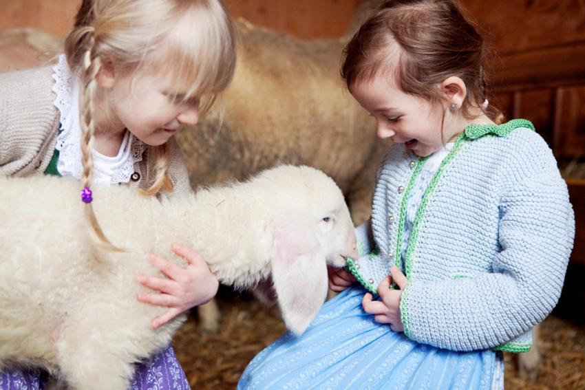 Bambini che soggiornano presso Bio-Bauernhof Einberghof