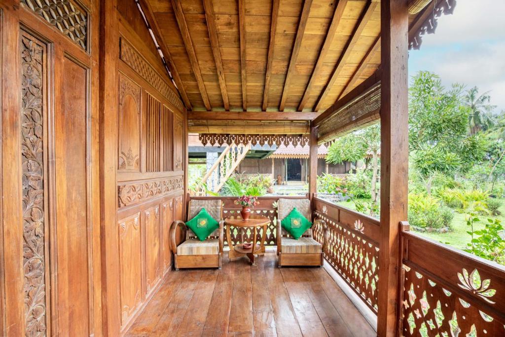 Balkón nebo terasa v ubytování JavaLO Villa Lombok
