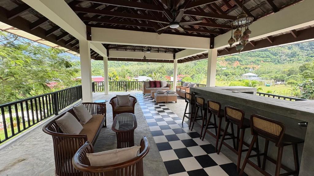 Balkón nebo terasa v ubytování Tamarind Villa in langkawi