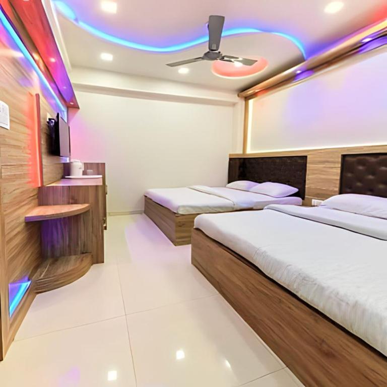 Taj Square A luxurious family homestay - Family Suite