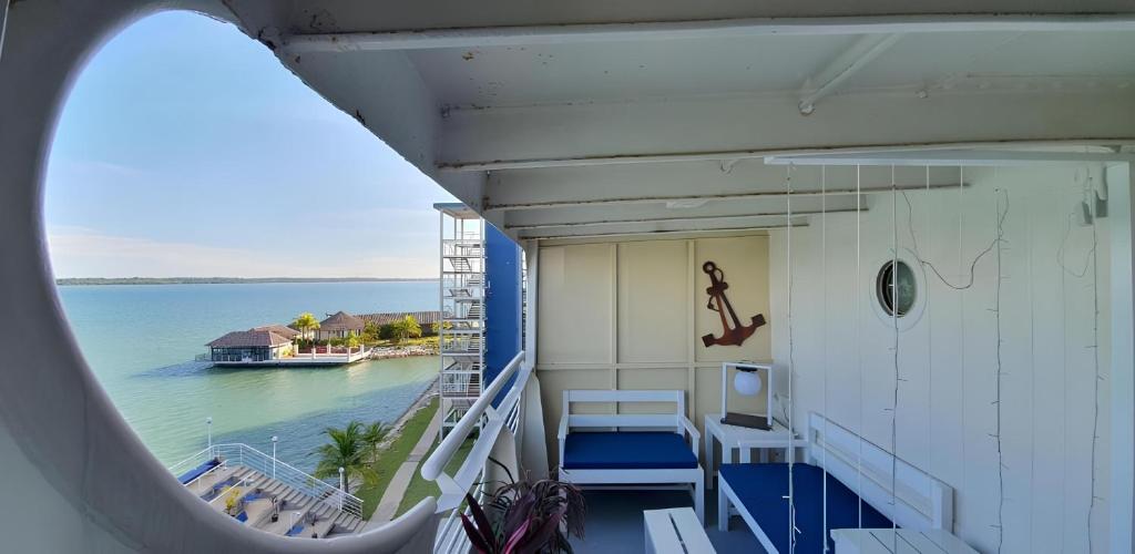 Doulos Phos The Ship Hotel - 17