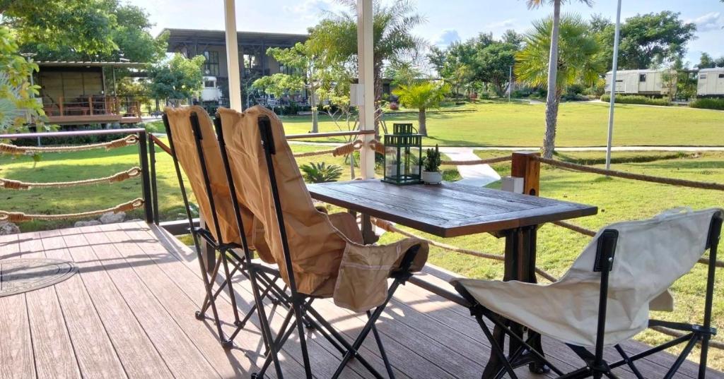 Nex Station Kanchanaburi - Tweelingzaal Met Terras