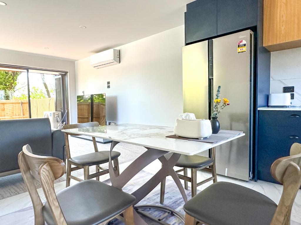 Brand New 3BR home opposite to UC - Resim 20