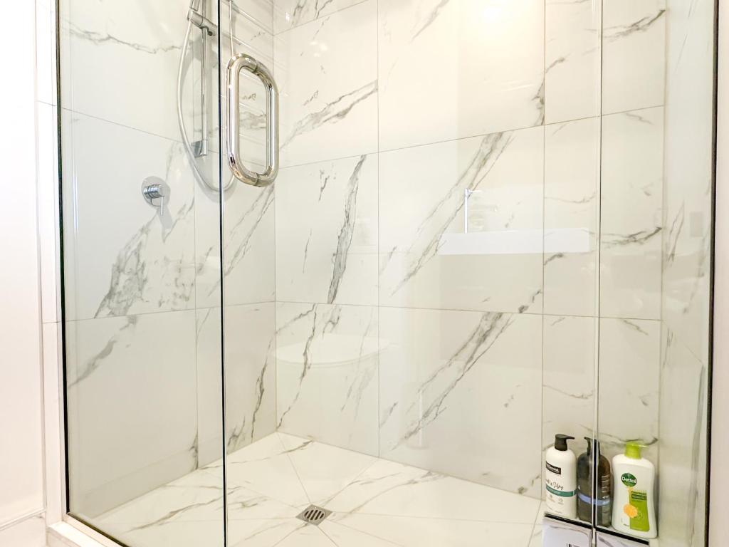 Brand New 3BR home opposite to UC - Resim 8