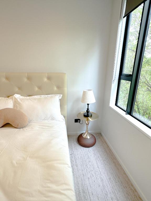 Brand New 3BR home opposite to UC - Resim 22