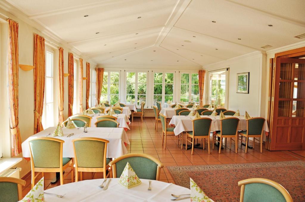 Restaurace v ubytování Gartenhotel Feldeck